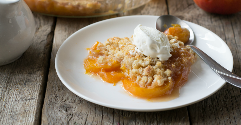 Toss Those Juicy Peaches Into The Crock Pot And Watch A Beautiful ...